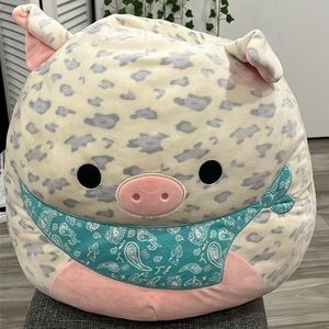 Squishmallow 14" Rosie with Bandana